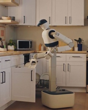 Новый домашний робот готовит кофе и наводит порядок