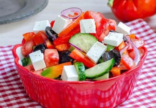 Греческий салат: классика на вашем столе