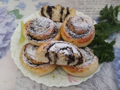 Булочки с маковой начинкой: простой рецепт дрожжевого теста для уютного чаепития