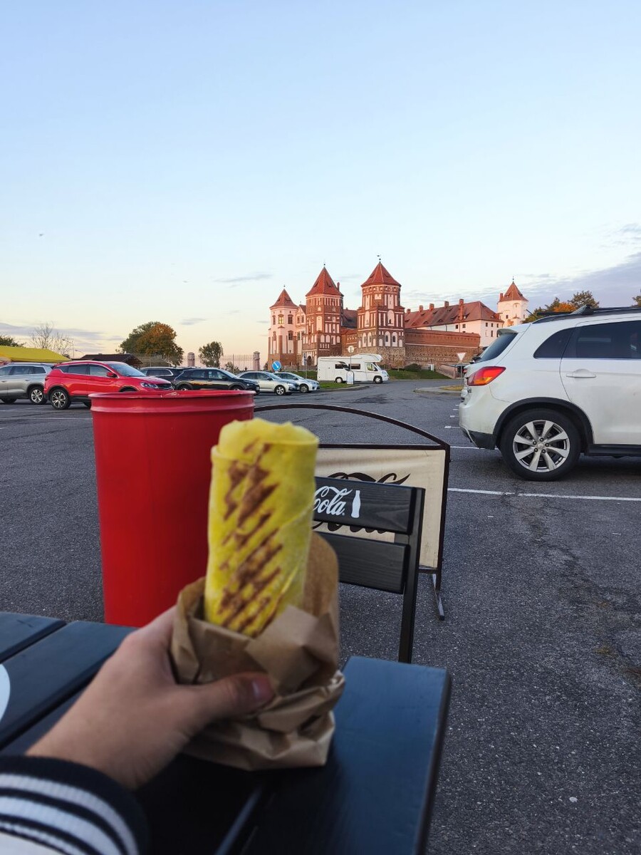 Шаверма: Вкусный перекус или вредная привычка для тех, кто следит за фигурой?