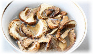 Сколько варить сушеные грибы