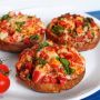 Вкусные гренки с сыром и помидорами: идеальный перекус