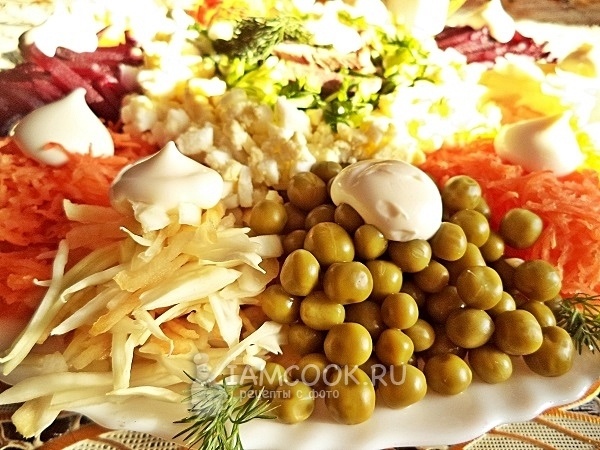 Салат, который согревает душу: семейный рецепт для праздников