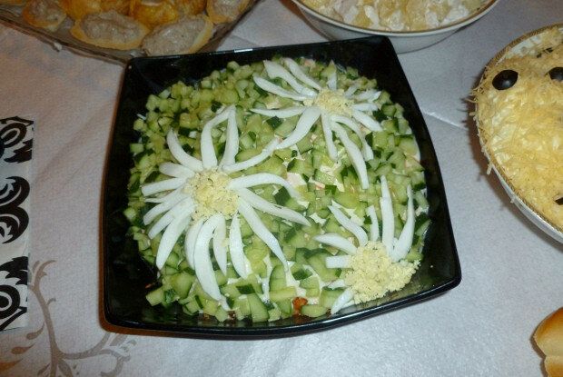 Салат с горбушей: легкость и вкус в одном блюде