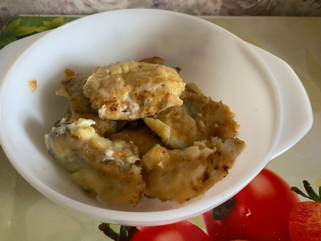 Сочная рыбка за полчаса: минтай в хрустящем кляре