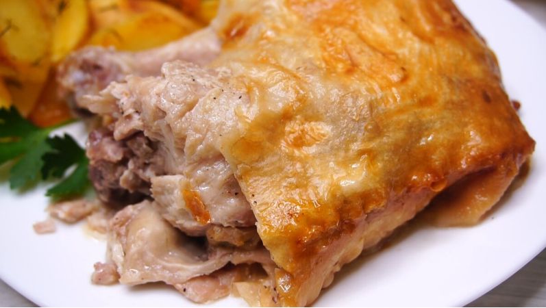 Необычный обед за считанные минуты: куриные окорочка в лаваше