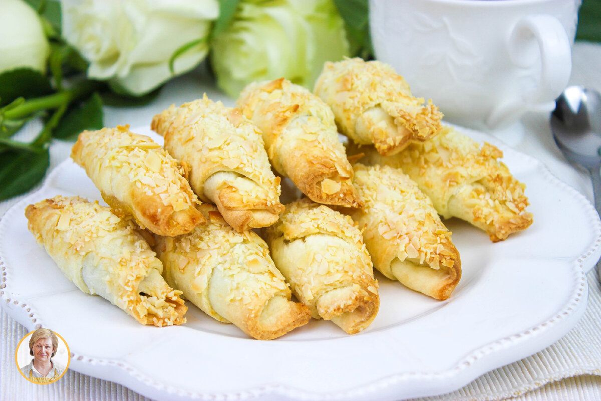 Рогалики с черной смородиной и орехами: идеальная сладость к чаю