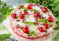 Удивительный йогуртовый торт с черешней: идеальное лакомство для лета