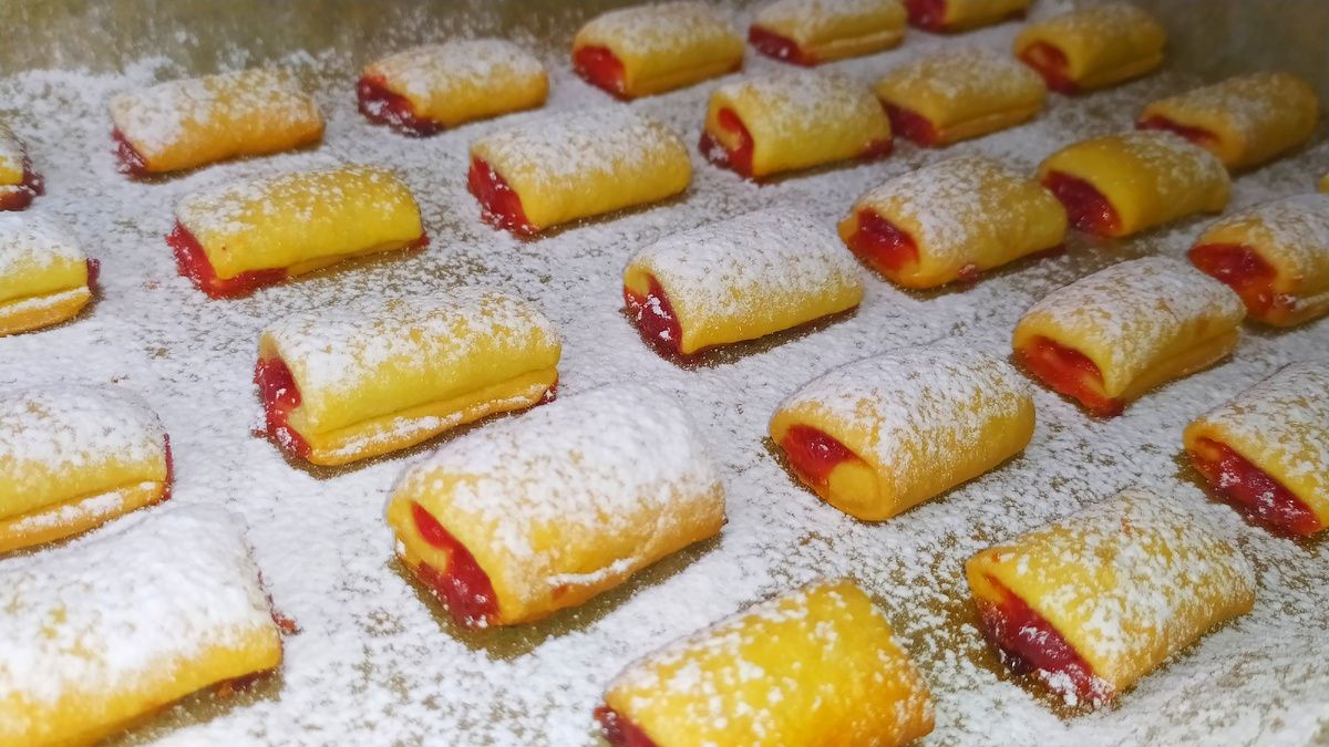 Легкое и быстрое песочное печенье с джемом, которое покорит сердца