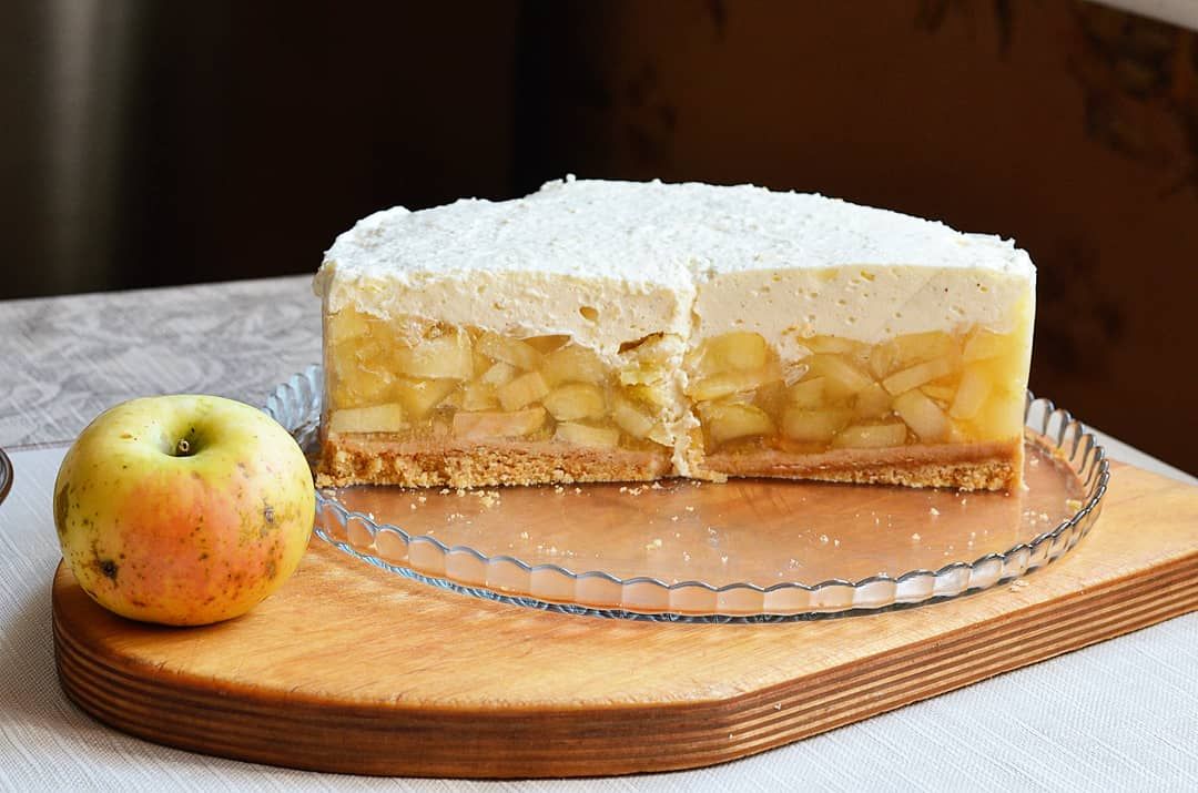 Ленивый чизкейк с яблоками: просто и вкусно