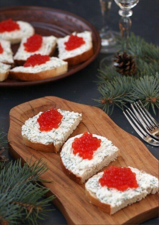 Изысканные бутерброды к празднику: просто и вкусно