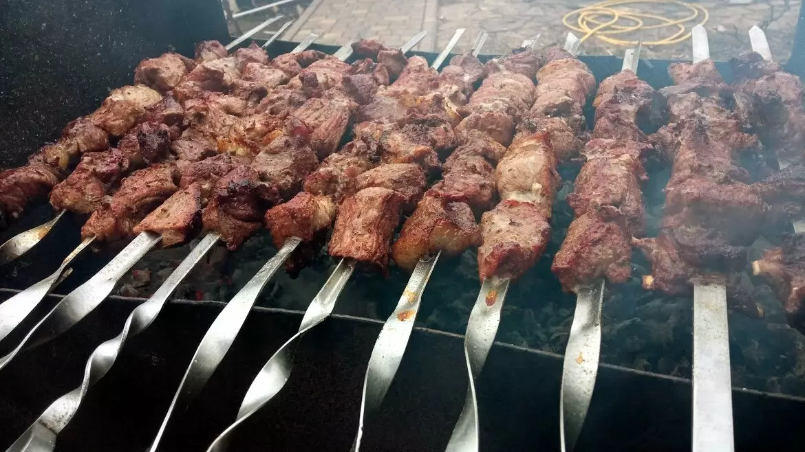 Ошибки, которые делают 88% людей при жарке шашлыка: учимся готовить правильно
