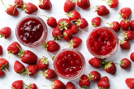 Три удивительных рецепта клубничного джема для завтрака: классика, восточная изысканность и французский шик