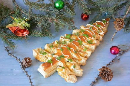 Волшебная ёлочка из слоёного теста: вкусный рецепт на Новый год