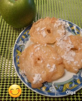 Яблочные кольца в кляре: легкий и вкусный десерт для всей семьи