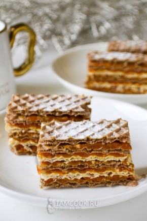 Ностальгия в каждом укусе: Вафельные пирожные с фруктовой начинкой