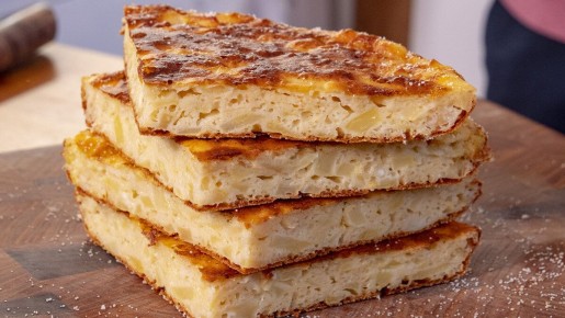 Творожная шарлотка с яблоками: незаменимая осенняя выпечка