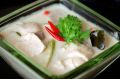 Нежный кокосовый суп с курицей