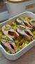 Сочная запечённая рыба с овощами и зелёным соусом: идеально на ужин