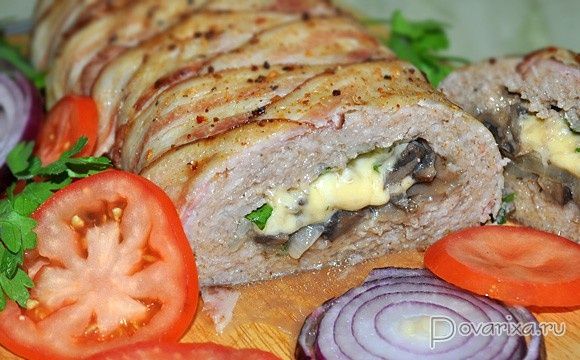 Взрыв вкуса: несравненно вкусный мясной рулет с грибами и сыром