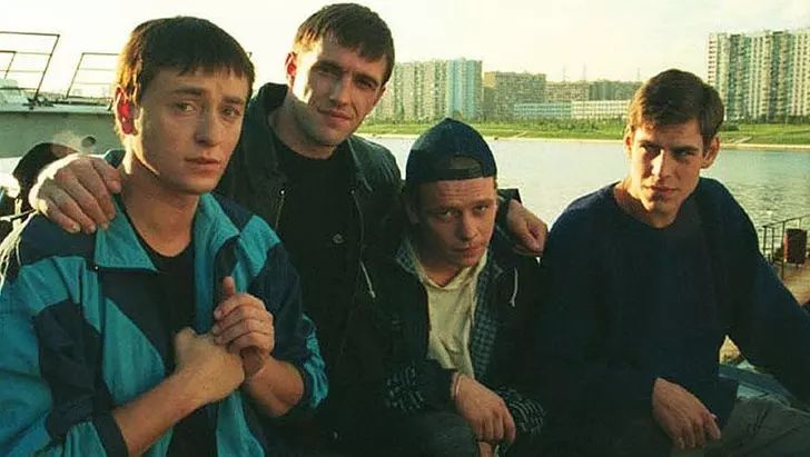 Как сложилась жизнь звёзд сериала 'Бригада' спустя 20 лет